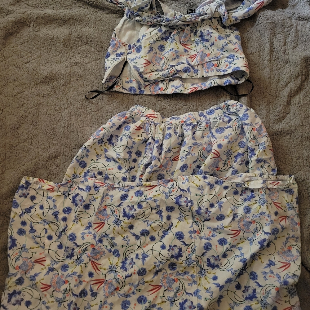 Floral Two-Piece Set with Blue and Red Accents